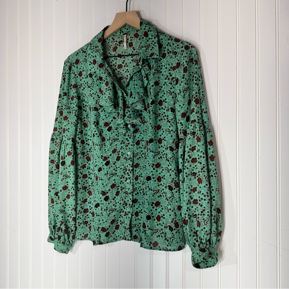 Free People Floral Ruffle Blouse M Pistachio Green Cottage Coquette Victorian - Picture 3 of 11